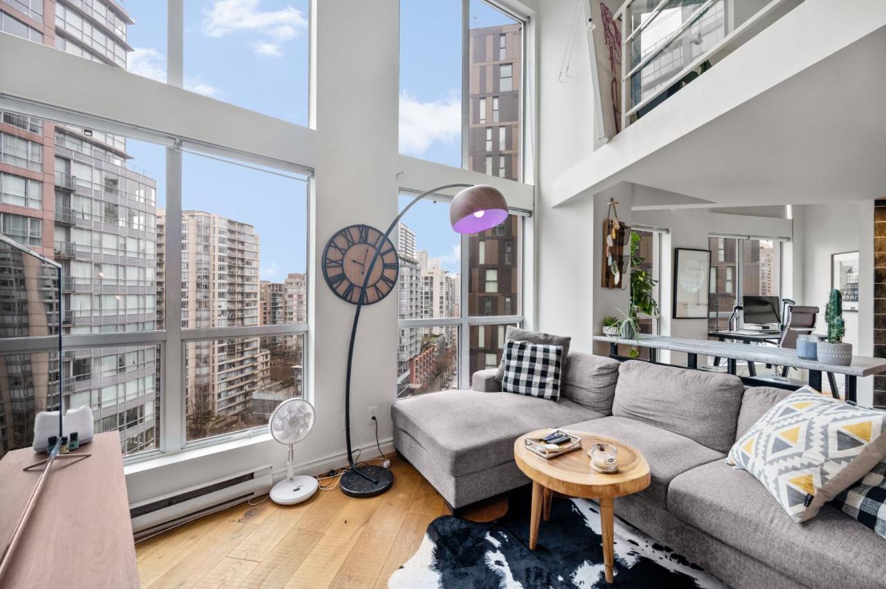 Rare Find Loft With Full Kitchen At Heart Of Downtown Apartment Vancouver Exterior photo